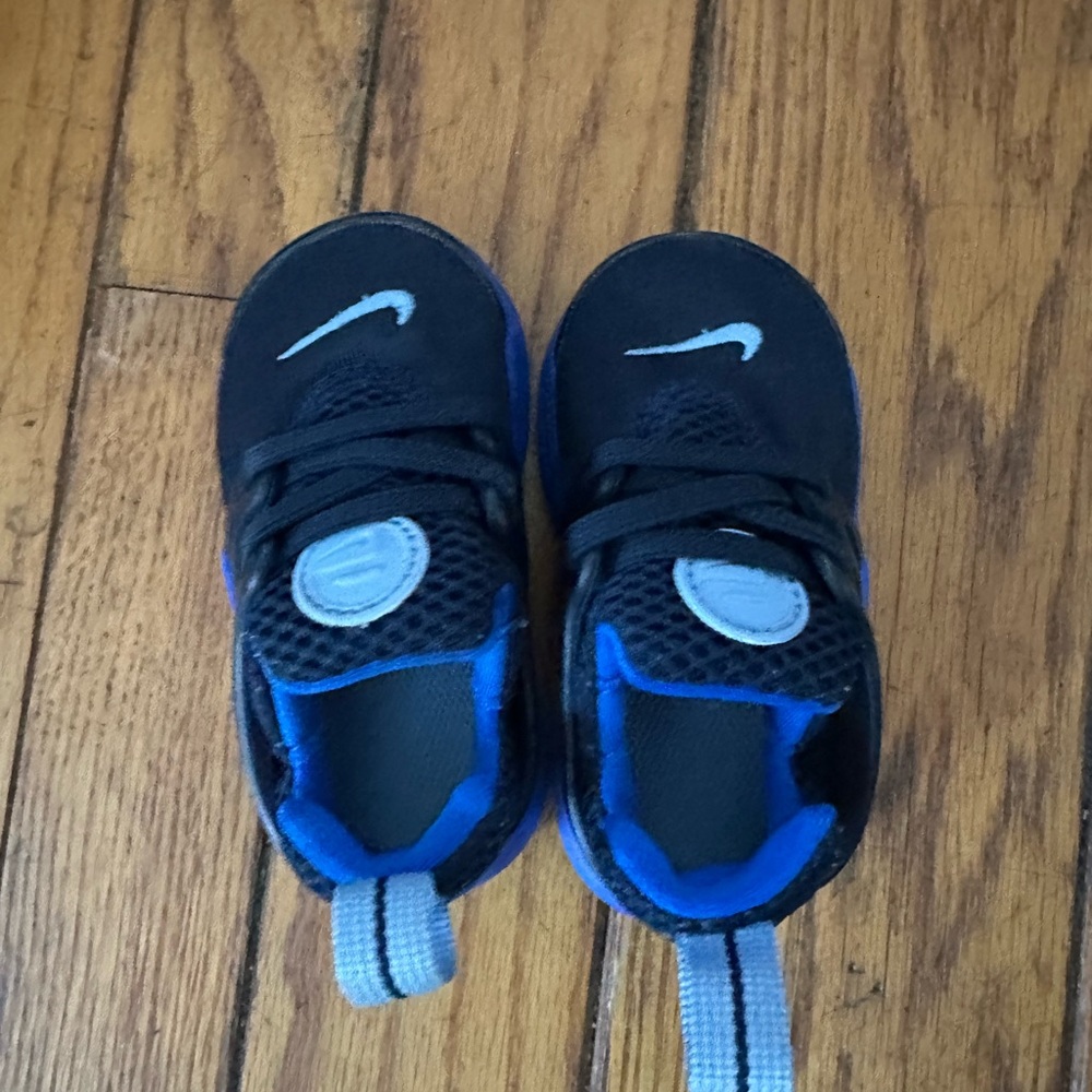 Nike Kids Black and Blue Athletic Sneakers